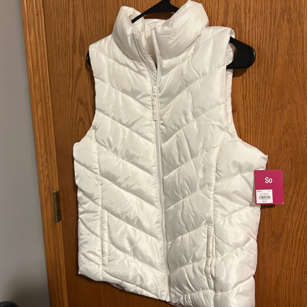 Women's NWT puffer vest size L